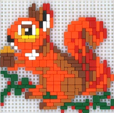 Stickit-Pixel Eichhörnchen mit Nuss
